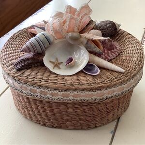 Vintage Seagrass Seashell Lidded Basket